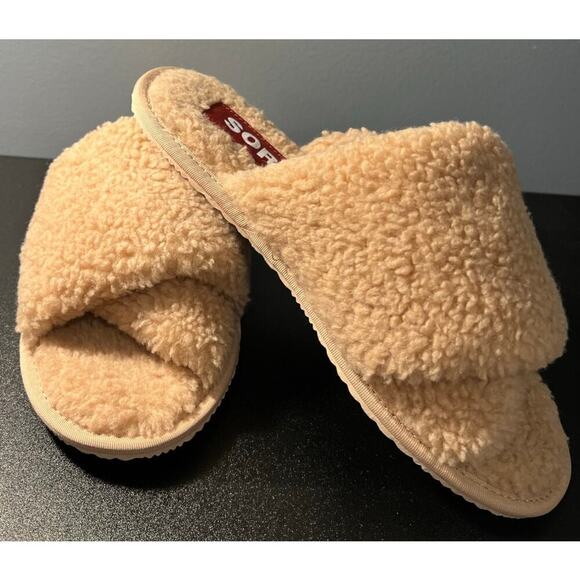 Sorel Shoes - NWOT WOMEN'S SOREL GO™ - MAIL RUN SLIPPER